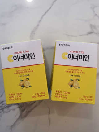 이너미인 VITAMIN-C 700 — 5점을 준 리뷰어가 2020년 8월 올린 사용 사진
