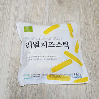 가치식탁 리얼치즈스틱, 리얼크림치즈볼 — 5점을 준 리뷰어가 2020년 8월 올린 사용 사진