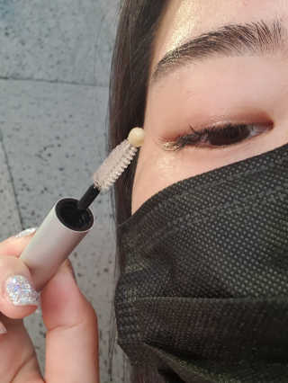 닥터존스킨 눈썹자라 — 3점을 준 리뷰어가 2020년 8월 올린 사용 사진