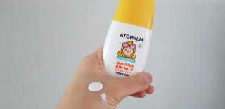 아토팜 야외놀이 선밀크 SPF50+ PA+++ — 5점을 준 리뷰어가 2020년 5월 올린 사용 사진