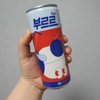 [칼로리 걱정 NO 제로칼로리 탄산음료]  부담없이 즐기는 부르르Brrr~~ 제로 콜라 — 4점을 준 리뷰어가 2020년 11월 올린 사용 사진
