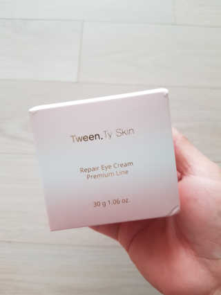 Tween.Ty Skin 트웬티스킨 리페어 아이크림 프리미엄 라인 — 5점을 준 리뷰어가 2020년 11월 올린 사용 사진