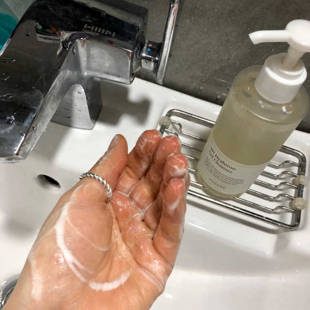 휘게 약산성 젤 클렌저 200ml 리뷰 사진