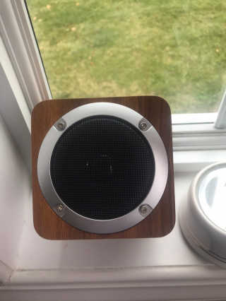 SEVIZ MINI10W 레트로 블루투스 스피커 — 4점을 준 리뷰어가 2020년 10월 올린 사용 사진