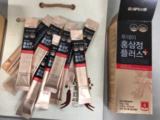 서울약사신협_투데이홍삼정플러스스틱_10g x 30포 — 5점을 준 리뷰어가 2020년 11월 올린 사용 사진