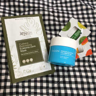 바르는콜라겐 하이온 제주바다보배 슬리핑마스크 100mL — 5점을 준 리뷰어가 2020년 6월 올린 사용 사진