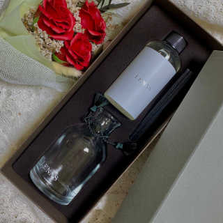 레나스 프리미엄 아로마 디퓨저 200ml  [1SET] — 5점을 준 리뷰어가 2020년 5월 올린 사용 사진