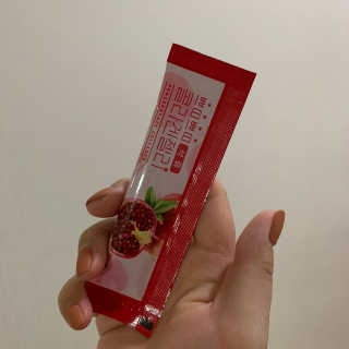 헬스업_쁘띠쁘띠석류콜라겐젤리_20g x 14포 — 5점을 준 리뷰어가 2020년 10월 올린 사용 사진