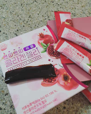 헬스업_쁘띠쁘띠석류콜라겐젤리_20g x 14포 — 5점을 준 리뷰어가 2020년 8월 올린 사용 사진