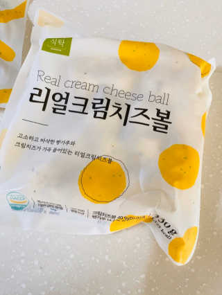 가치식탁 리얼치즈스틱, 리얼크림치즈볼 — 5점을 준 리뷰어가 2020년 8월 올린 사용 사진