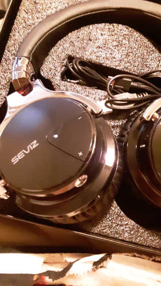 SEVIZ Bluetooth Headphones 10 3color — 5점을 준 리뷰어가 2020년 7월 올린 사용 사진