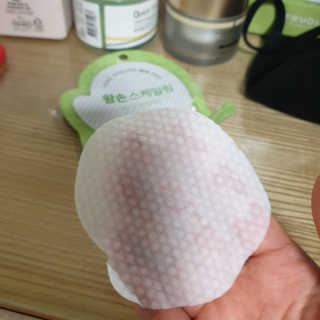 [후르디아] 청포도 매끈약산성 필링 패드_50매 세트 — 5점을 준 리뷰어가 2020년 5월 올린 사용 사진