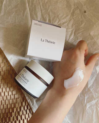 La Theorie Hydrating Ingredients | 하이드레이팅 인그레이디언츠 — 5점을 준 리뷰어가 2020년 5월 올린 사용 사진