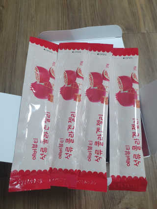 365더건강 에버뷰티 석류콜라겐 젤리 — 5점을 준 리뷰어가 2020년 7월 올린 사용 사진