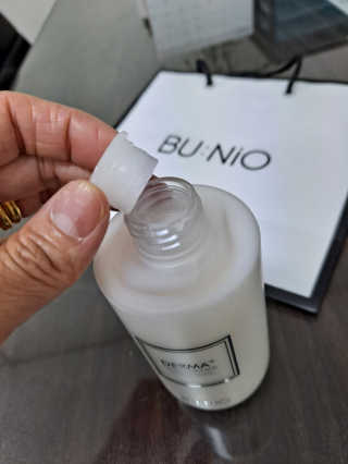 뷰니오 더마플러스 카밍 에멀전200ml — 5점을 준 리뷰어가 2020년 11월 올린 사용 사진