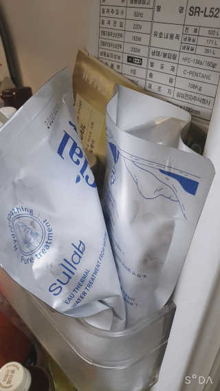 [설랩] 클렌징워터 세안수 500ml x 6팩 — 4점을 준 리뷰어가 2020년 8월 올린 사용 사진