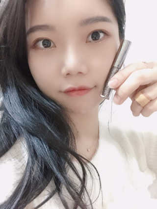 [블랙루즈] 펄블리 아이 글리터 유니버스 2종 — 4.5점을 준 리뷰어가 2020년 11월 올린 사용 사진