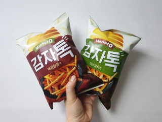 마켓오 감자톡 허브솔트맛/매콤달콤맛 — 5점을 준 리뷰어가 2020년 6월 올린 사용 사진