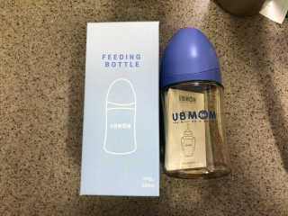 유비맘 PPSU 젖병 노꼭지_200ml_컬러 랜덤 발송 — 5점을 준 리뷰어가 2020년 10월 올린 사용 사진