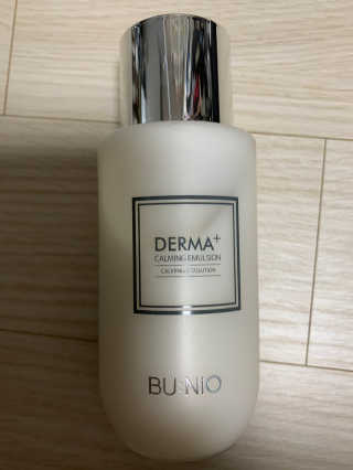 뷰니오 더마플러스 카밍 에멀전200ml — 5점을 준 리뷰어가 2020년 11월 올린 사용 사진