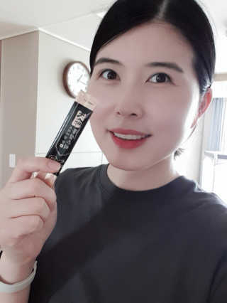 헬스업_천명진프리미엄홍삼스틱_10ml x 30포 — 5점을 준 리뷰어가 2020년 7월 올린 사용 사진