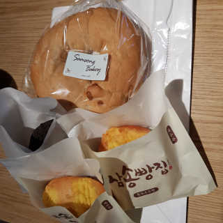 삼송빵집현대아울렛동대문점 [삼송빵집 현대아울렛동대문점] 삼송빵집특별세트 — 5점을 준 리뷰어가 2020년 6월 올린 사용 사진