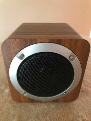 SEVIZ MINI10W 레트로 블루투스 스피커 — 5점을 준 리뷰어가 2020년 8월 올린 사용 사진