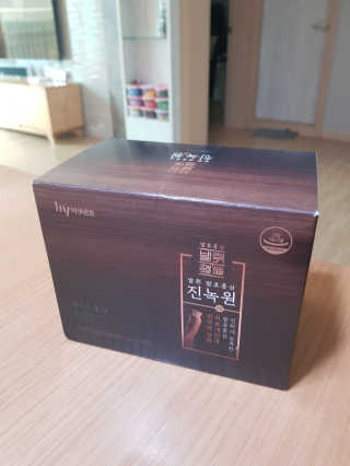 한국야쿠르트 발휘 발효홍삼 진녹綠원 — 5점을 준 리뷰어가 2020년 10월 올린 사용 사진