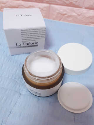 La Theorie Hydrating Ingredients | 하이드레이팅 인그레이디언츠 — 5점을 준 리뷰어가 2020년 5월 올린 사용 사진