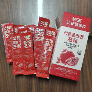 조은약초 석류콜라겐 석류즙 석류쪼옥 젤리 스틱 15포 x 20g — 4점을 준 리뷰어가 2020년 8월 올린 사용 사진
