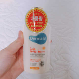 더마비 에브리데이 선블록 SPF50+PA++++ — 5점을 준 리뷰어가 2020년 4월 올린 사용 사진