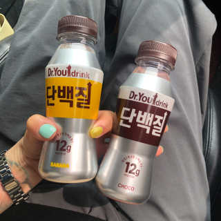 닥터유드링크 단백질 초코맛 and 바나나맛 — 5점을 준 리뷰어가 2020년 8월 올린 사용 사진