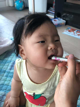 [풀무원베이비밀] 프로바이오락 베이비 튼튼 유산균 — 5점을 준 리뷰어가 2020년 8월 올린 사용 사진