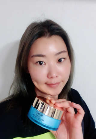 비엠비코 퀸79 노블 골드 아쿠아 크림 — 5점을 준 리뷰어가 2020년 4월 올린 사용 사진