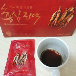 서울약사신협_프리미엄 6년근 홍삼진액_70mlx30포 — 5점을 준 리뷰어가 2020년 6월 올린 사용 사진