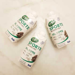 셀렉스스포츠 셀렉스 스포츠 드링크 초콜릿 _ 330ml x 12팩 — 5점을 준 리뷰어가 2020년 11월 올린 사용 사진