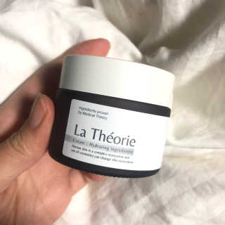 La Theorie Hydrating Ingredients | 하이드레이팅 인그레이디언츠 — 리뷰어가 2020년 4월 올린 사용 사진
