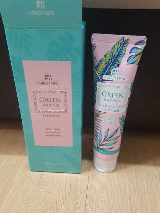 포레스트힐 SS 그린 밸런스 클렌져 100ml + 헤어밴드 — 4점을 준 리뷰어가 2020년 4월 올린 사용 사진
