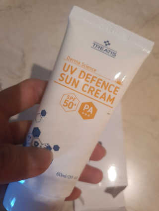 [트리티스] UV 디펜스 선크림 PA+++ / SPF50+  60ml — 5점을 준 리뷰어가 2020년 9월 올린 사용 사진