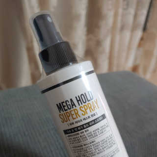 다슈코리아 다슈 포 맨 프리미엄 메가 홀드 슈퍼 스프레이 250ml — 4점을 준 리뷰어가 2020년 10월 올린 사용 사진