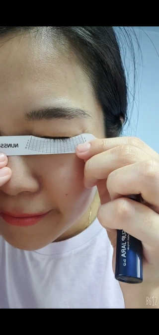닥터존스킨 눈썹자라 — 5점을 준 리뷰어가 2020년 8월 올린 사용 사진