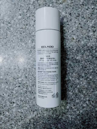 ECLADO 에끌라두 멜라이져 화이트닝 토너 — 4점을 준 리뷰어가 2020년 10월 올린 사용 사진