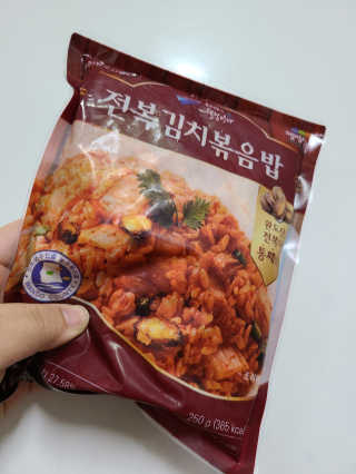 바다는다웰빙이다 전복해물볶음밥/전복김치볶음밥 250g-4봉지 — 5점을 준 리뷰어가 2020년 8월 올린 사용 사진