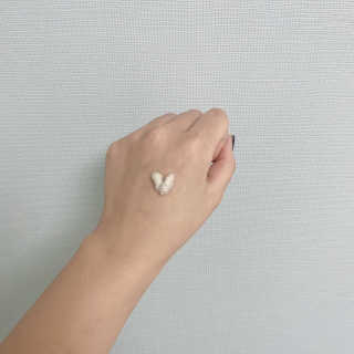 IO 아이오 오늘도 넌 눈부셔 - 데일리 스크럽 클렌징폼 — 5점을 준 리뷰어가 2020년 10월 올린 사용 사진