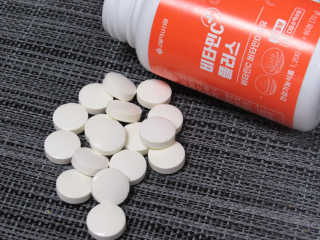 서울약사신협_비타민C플러스_1,200mg x 60정 — 4점을 준 리뷰어가 2020년 11월 올린 사용 사진