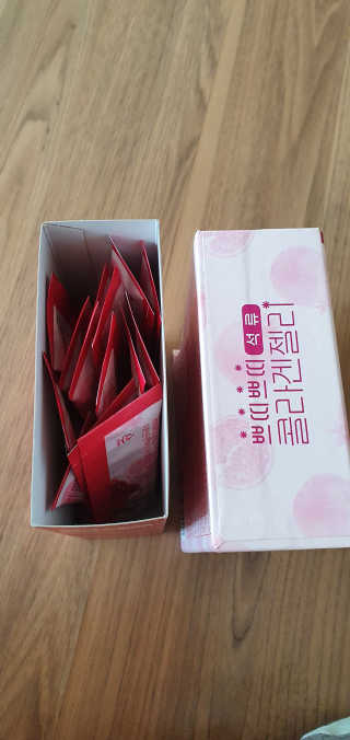 헬스업_쁘띠쁘띠석류콜라겐젤리_20g x 14포 — 5점을 준 리뷰어가 2020년 11월 올린 사용 사진