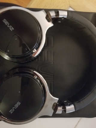 SEVIZ Bluetooth Headphones 10 3color — 5점을 준 리뷰어가 2020년 7월 올린 사용 사진