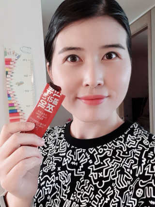 조은약초 석류콜라겐 석류즙 석류쪼옥 젤리 스틱 15포 x 20g — 5점을 준 리뷰어가 2020년 7월 올린 사용 사진