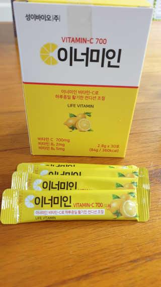 이너미인 VITAMIN-C 700 — 4점을 준 리뷰어가 2020년 9월 올린 사용 사진