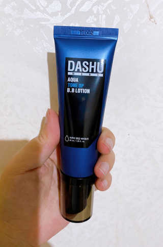 다슈코리아 다슈 맨즈 톤 업 비비로션 40ml — 4점을 준 리뷰어가 2020년 10월 올린 사용 사진